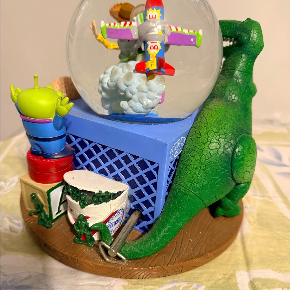 Toy Story Character Snow Globe with Woody and Friends - Picture 6 of 14